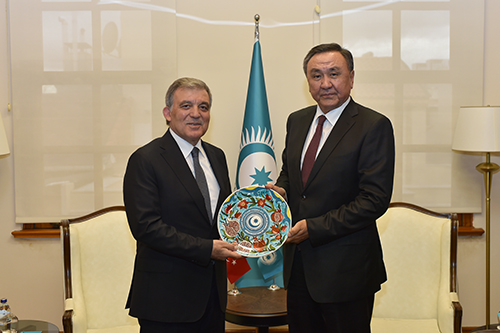 11. Cumhurbaşkanı Abdullah Gül, Türk Devletleri Teşkilatı'nın İstanbul'daki Sekretaryasını Ziyaret Etti